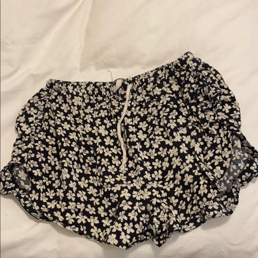 Brandy Melville floral shorts